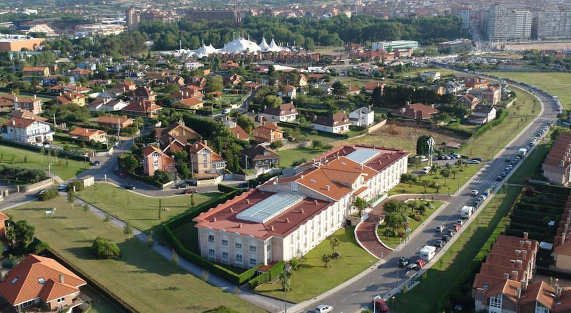 Hotel Begona Park Хихон Екстериор снимка